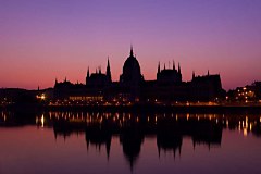 Fototapeta Mestá - Parlament v Budapešti 83 - samolepiaca na stenu