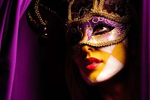 Fototapety žien - Žena v maske 547 - samolepiaca na stenu