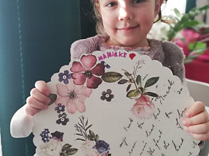 tvoríme s deťmi - darček pre mamu - podnos s transferom