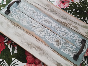 ďalší podnos z drevených paliet - farba vintage biela, shabby chic a metalický vosk medený