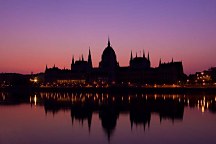 Fototapeta Mestá - Parlament v Budapešti 83 - latexová