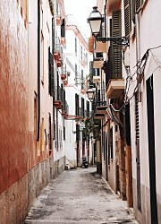 Wąska uliczka - fototapeta FM4658