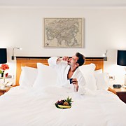 Tlačený obraz s mapou sveta rok 1884 - WDC100331